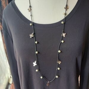 Chic Black and Gold Floral Necklace